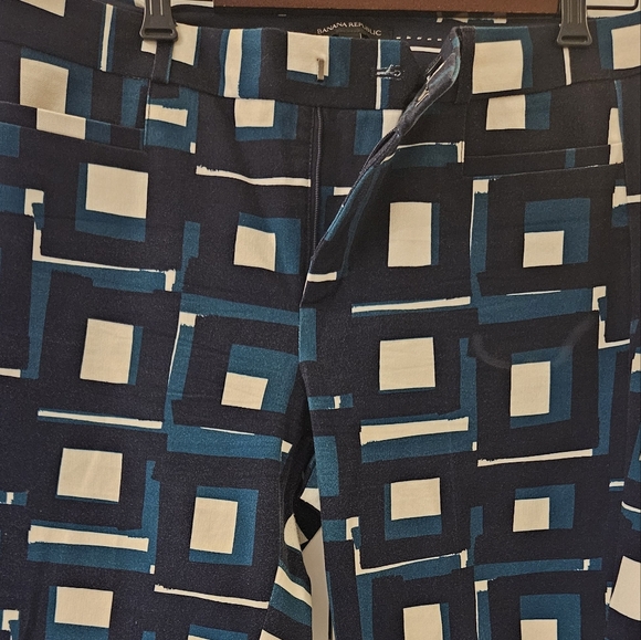 Banana Republic Blue and Cream Cropped Pants - Picture 3 of 4